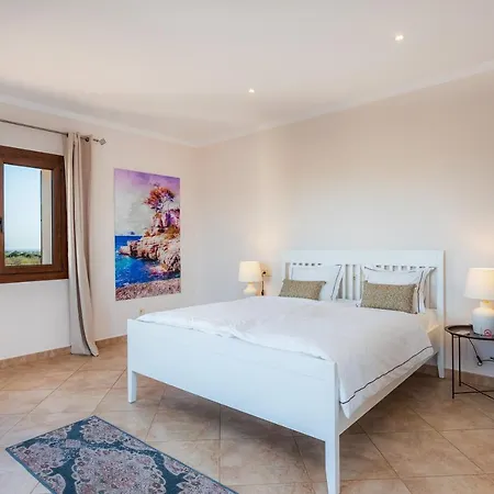 Es Pinarons Villa